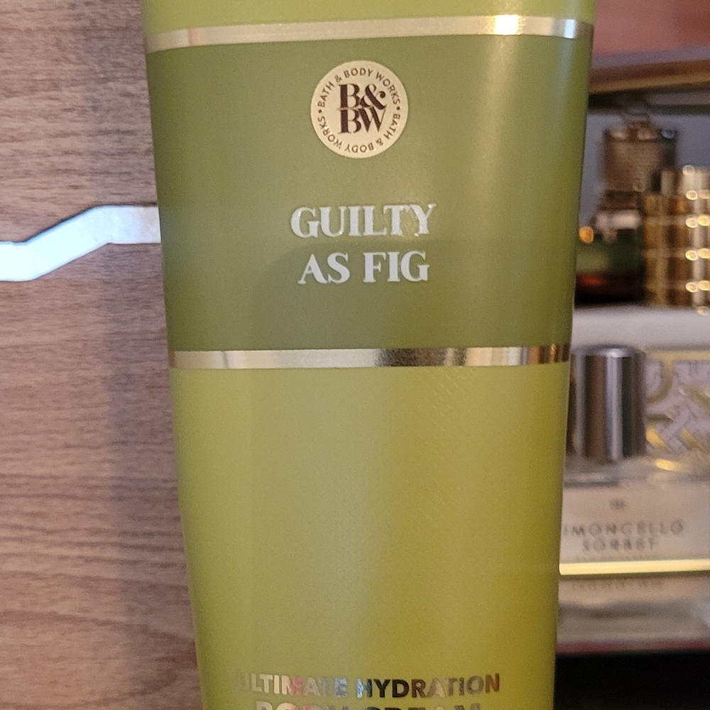 Bath & Body Works Guilty As Fig Hydrating Body Cream
